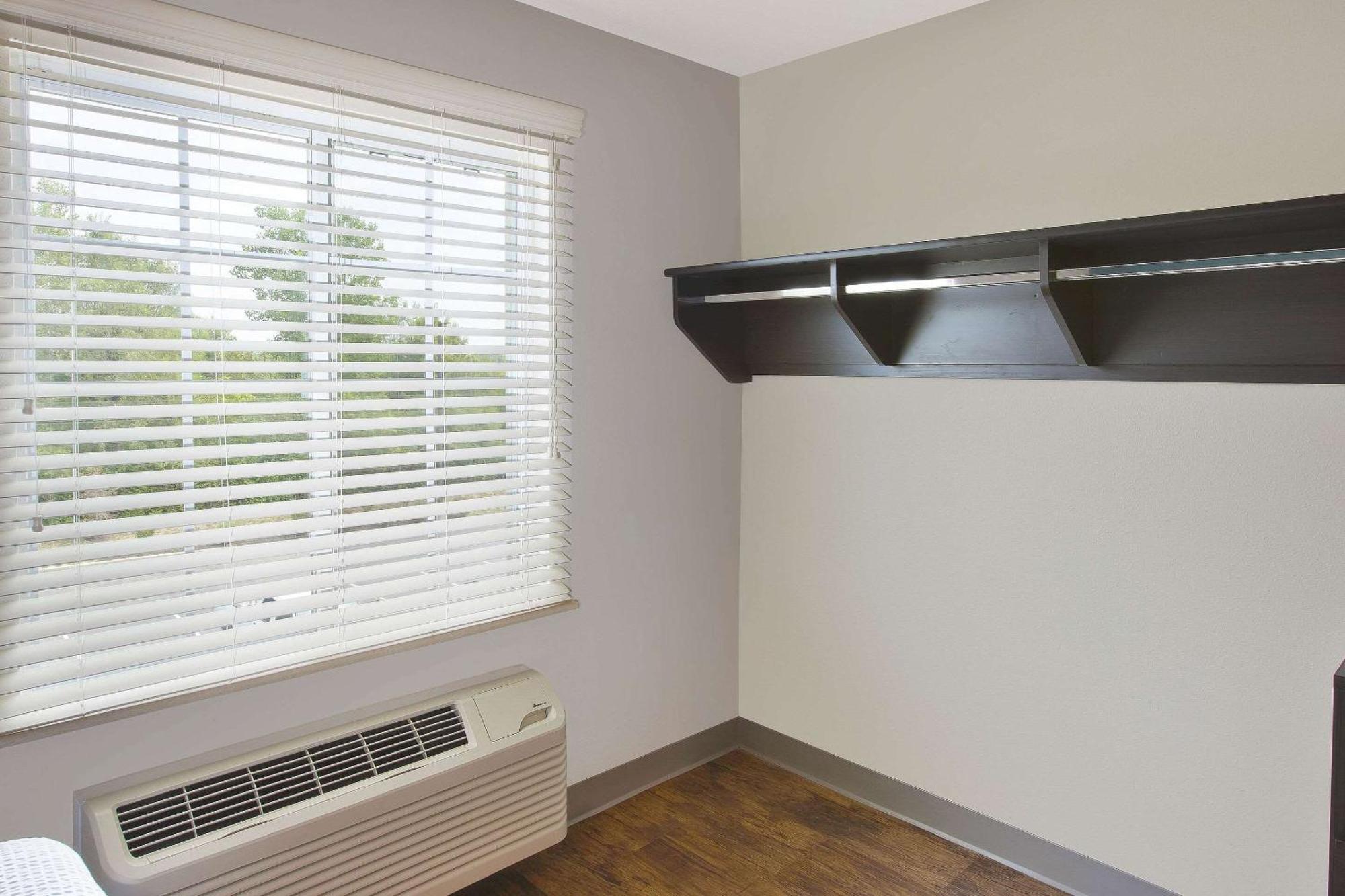 Woodspring Suites St Louis St Charles Saint Charles Dış mekan fotoğraf